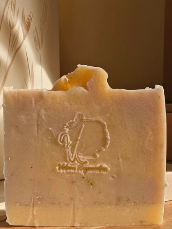 Golden Stillness Unscented Oatmeal & Honey Nourishment Bar